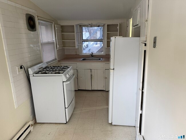 Building Photo - 53 Glenwood Ave