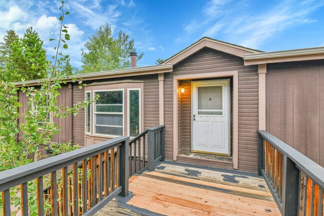 Building Photo - 2773 Coyote Cir