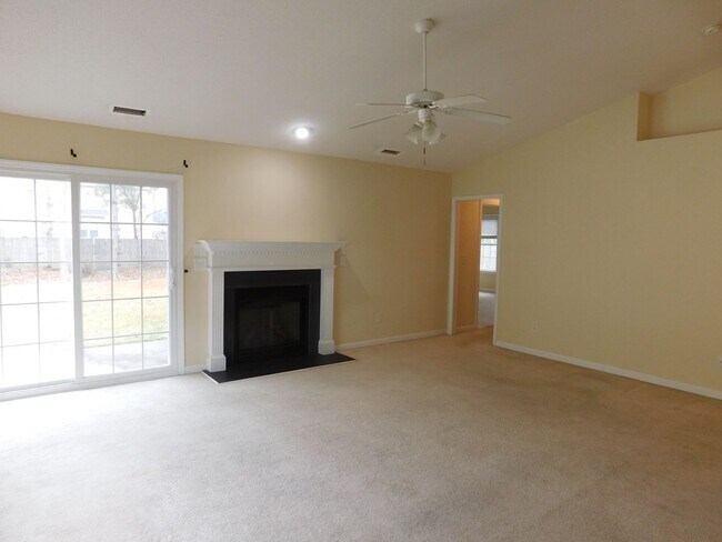 Foto del edificio - 3103 Drew Ave
