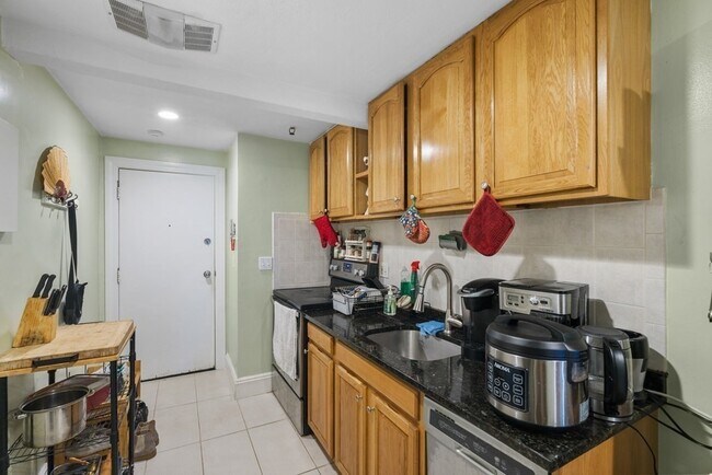 Photo - 56 Park Vale Ave Townhome