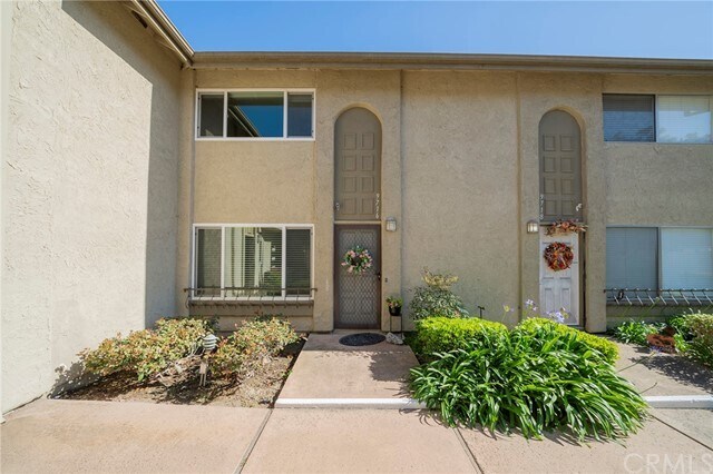 Building Photo - 9716 Pettswood Dr