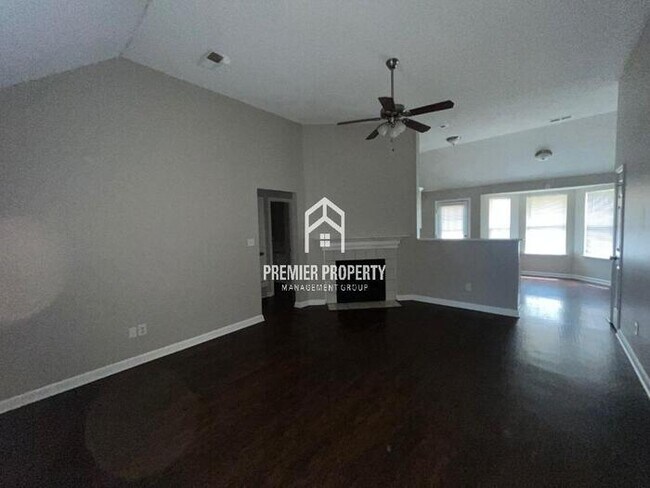 Foto del edificio - 7071 Anisetree Dr
