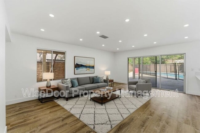 Building Photo - 1500 Aldea Dr