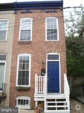 Building Photo - 2203 Lamley St