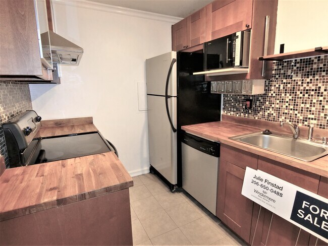 Foto del edificio - 13759 NE 69th St