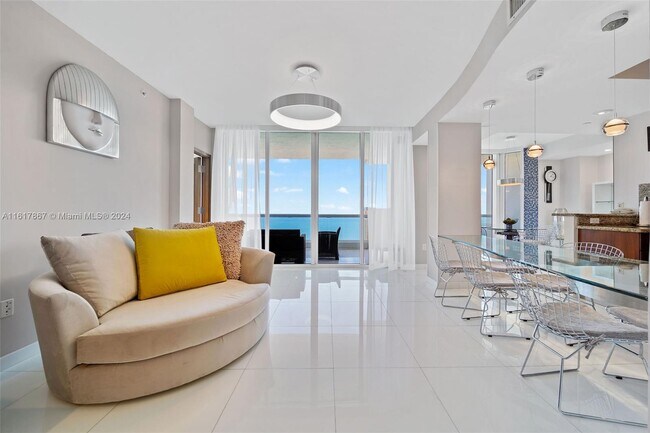 Foto del edificio - 17875 Collins Ave