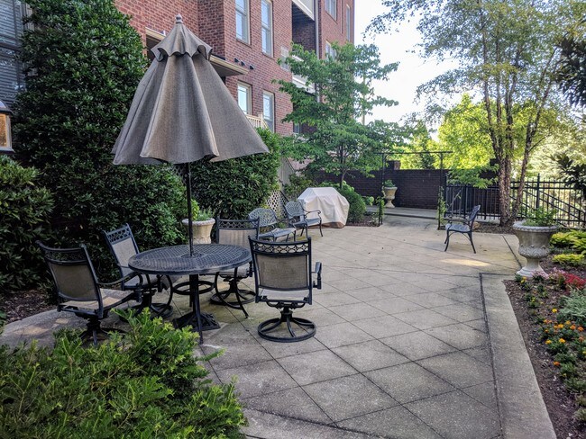 Foto del edificio - 3100 West End Cir
