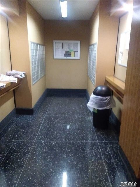 Foto del edificio - 370 Ocean Pkwy