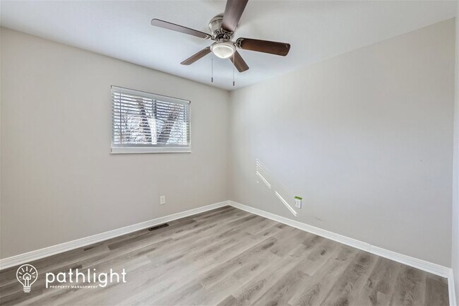 Foto del edificio - 701 Drake Street, Denver, CO, 80221
