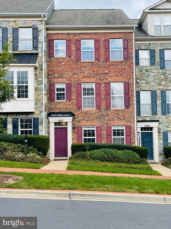 Foto principal - 12817 Clarks Crossing Dr