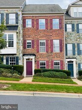 Building Photo - 12817 Clarks Crossing Dr