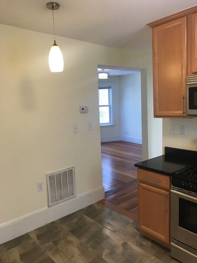 Foto del edificio - 65 Conwell Ave