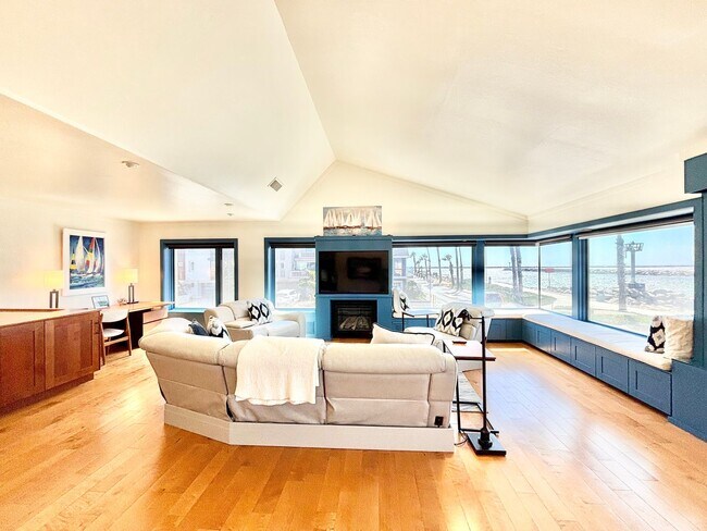 Foto del edificio - 2524O- Amazing Waterfront | FURNISHED