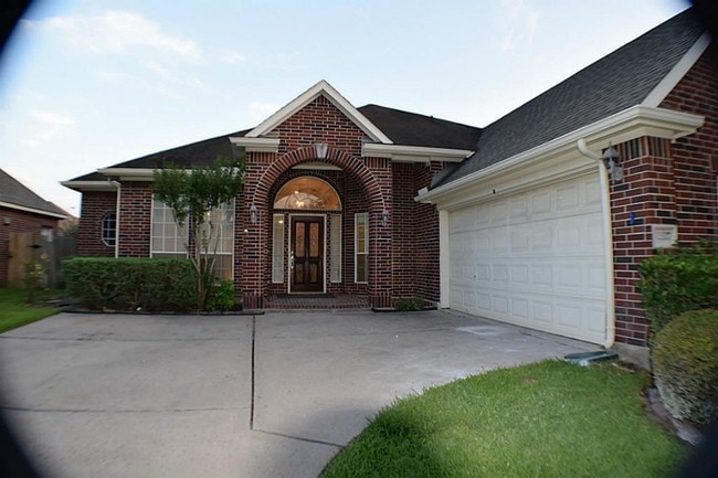 Building Photo - 12327 Maple Leaf Ln