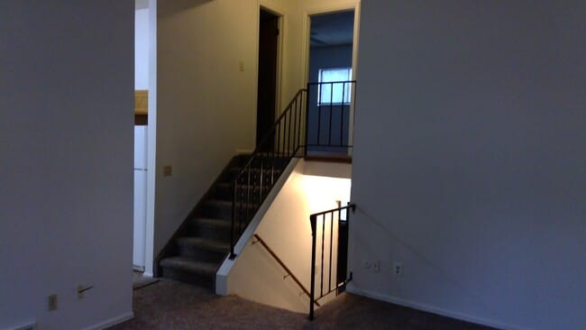 Foto del edificio - 3017 Moonbeam Cir N