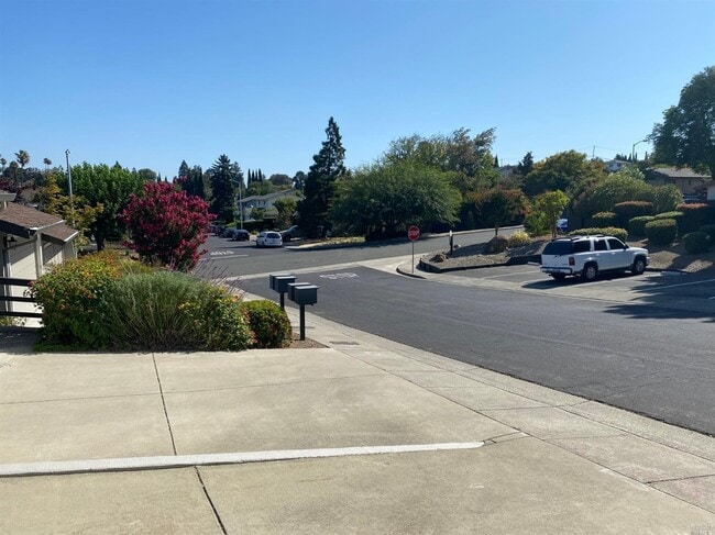 Foto del edificio - 1791 Lindo St