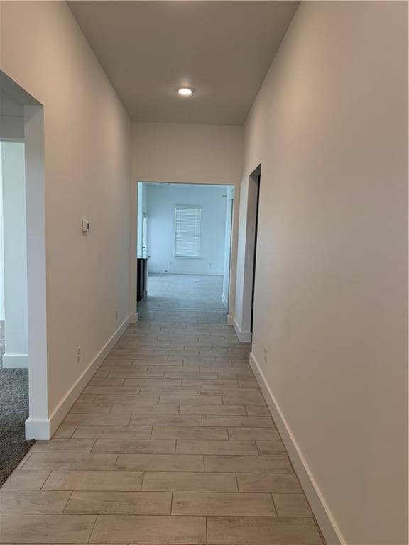 Building Photo - 211 Kristen Ln