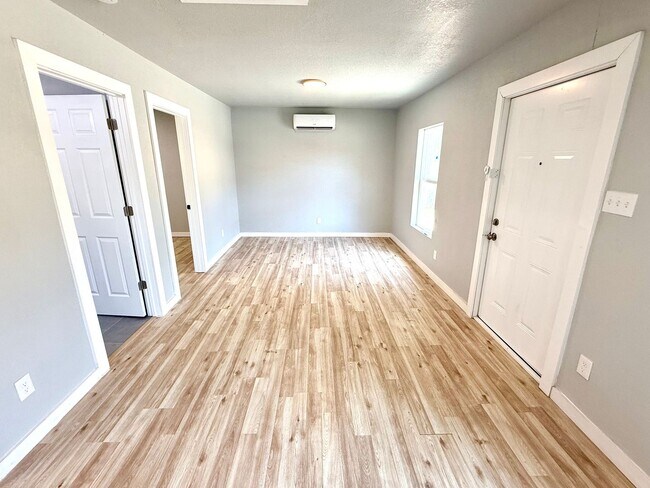 Building Photo - 2630 Observation Dr
