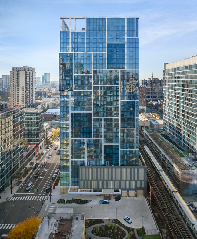 Building Photo - 50 E 16th St