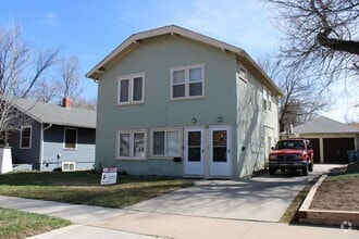 Building Photo - 411 E Plum St