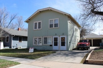 Building Photo - 411 E Plum St