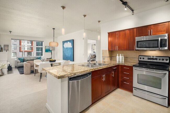 Foto del edificio - Beautiful Condo in the Heart of Ballard wi...