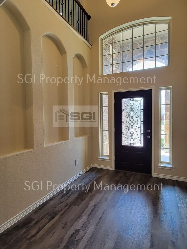 Building Photo - Gorgeous 4 BR in Union Square