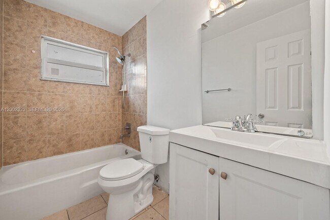 Foto del edificio - 608 SW 16th Ave