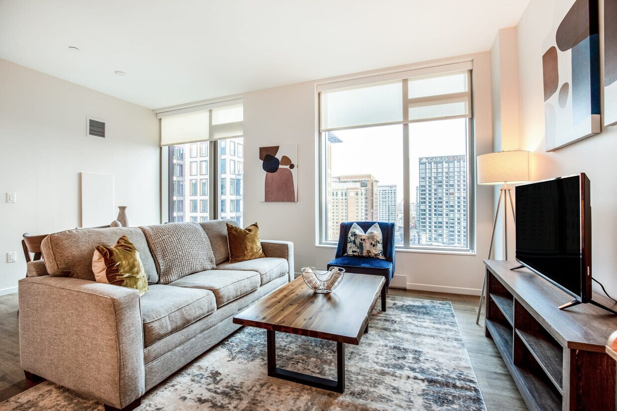 Foto principal - 131 Seaport Blvd