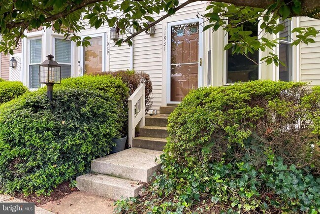 Building Photo - 11931 Redtree Way