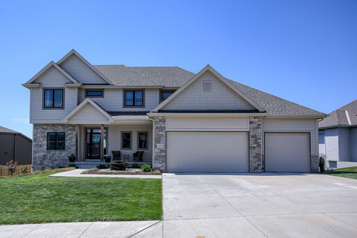 2328 N 177th St, Omaha, NE 68116 House Rental in Omaha, NE