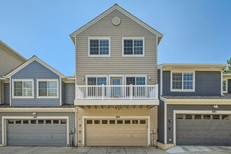 Building Photo - 679 Snowberry St