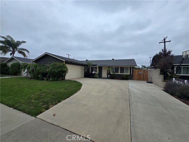 Foto principal - 6792 Sylvia Dr