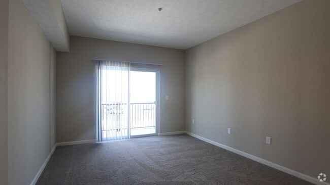 Living Room - 2BR, 2BA - 965 SF - The Jefferson - Brook Lane Apartments
