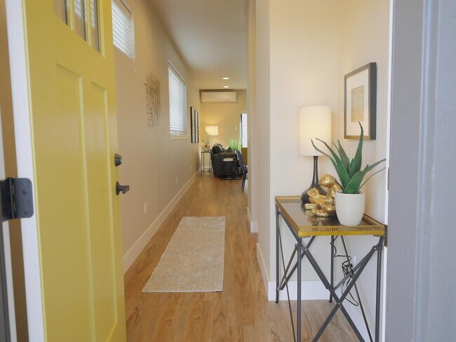 Foto del edificio - 1096 E Fairhaven Ave
