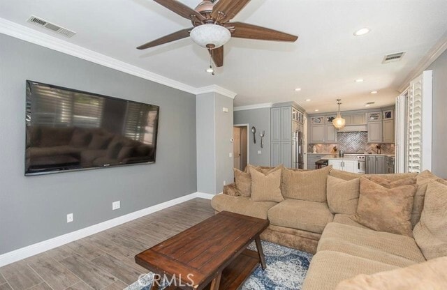 Foto del edificio - 27142 Brown Oaks Way