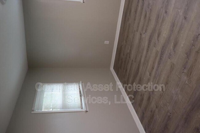 Foto del edificio - 10005 Merrillville Rd