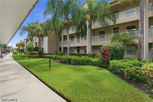 Foto del edificio - 2710 Cypress Trace Cir