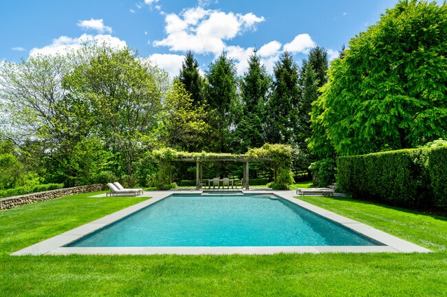 Building Photo - 945 Oenoke Ridge