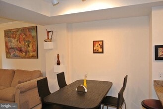 Building Photo - 616 E St NW