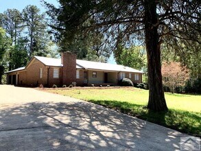 Building Photo - 1040 Carol Dr