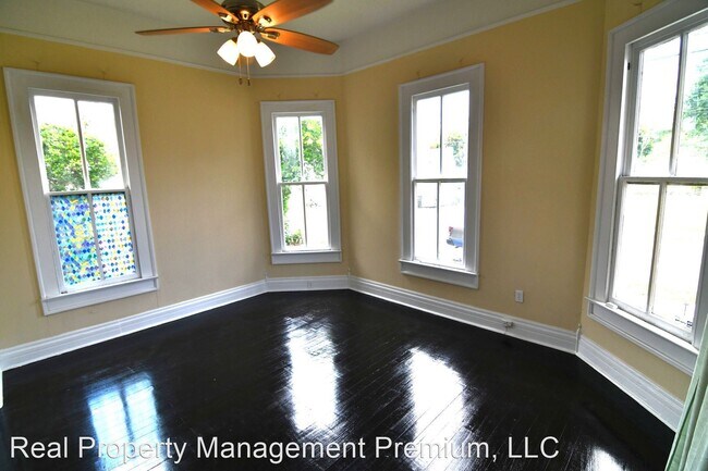 Foto del edificio - 4 br, 2.5 bath House - 57915 Meriam St