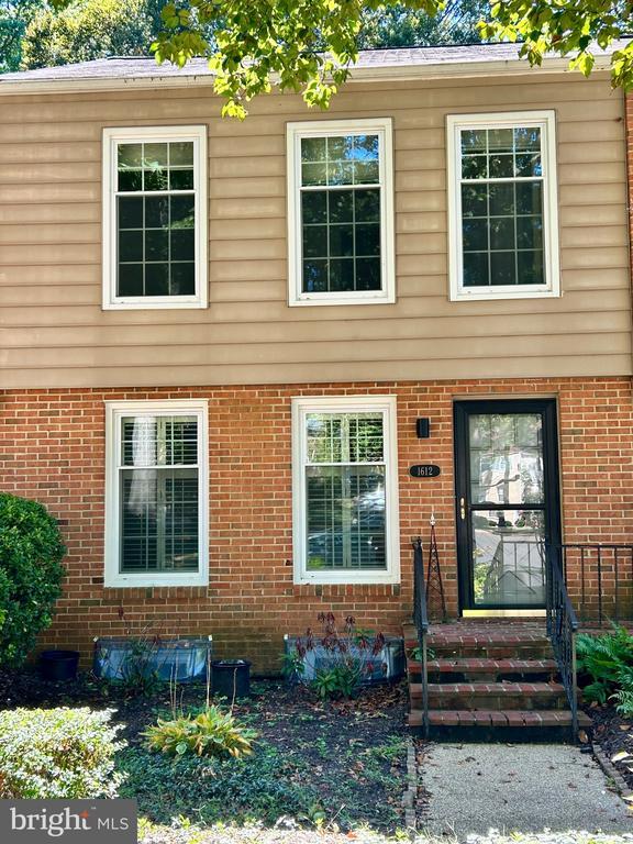 Building Photo - 1612 Dryden Way