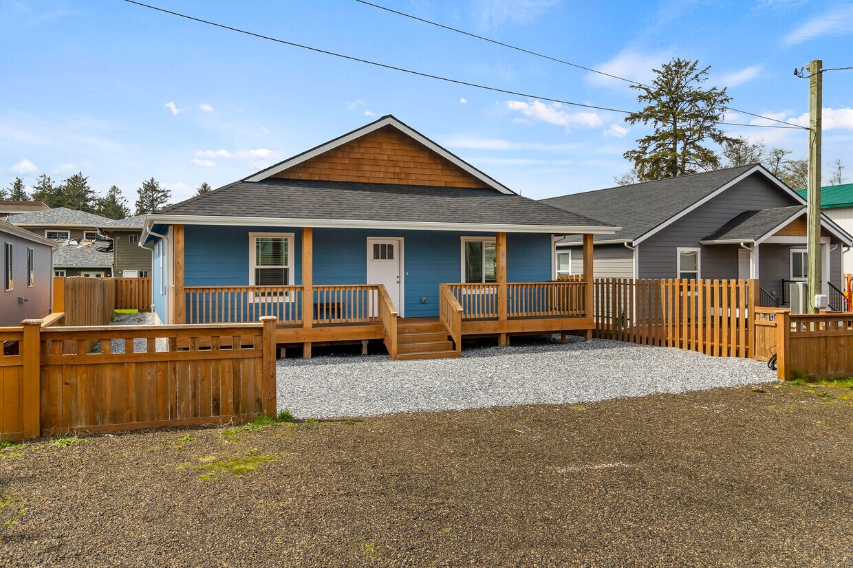 Foto principal - 831 N 1st St