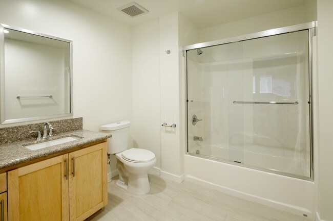 Foto del interior - 6816 Independence Ave