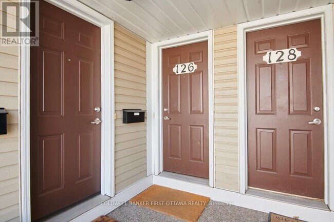 Building Photo - 126 Chapman Mills Dr
