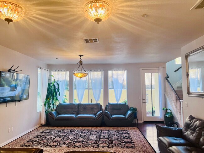 Foto del edificio - 1341 Dolomite Way