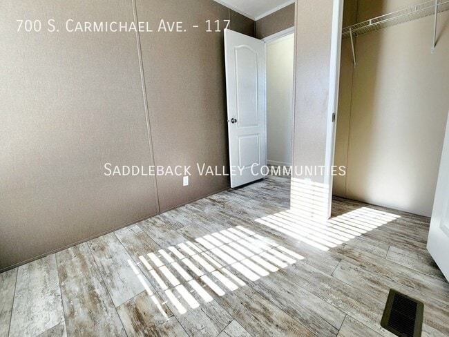 Building Photo - 700 S Carmichael Ave