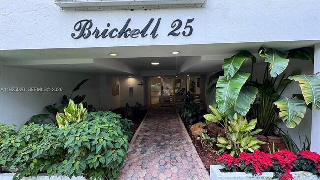 Foto del edificio - 145 SE 25th Rd