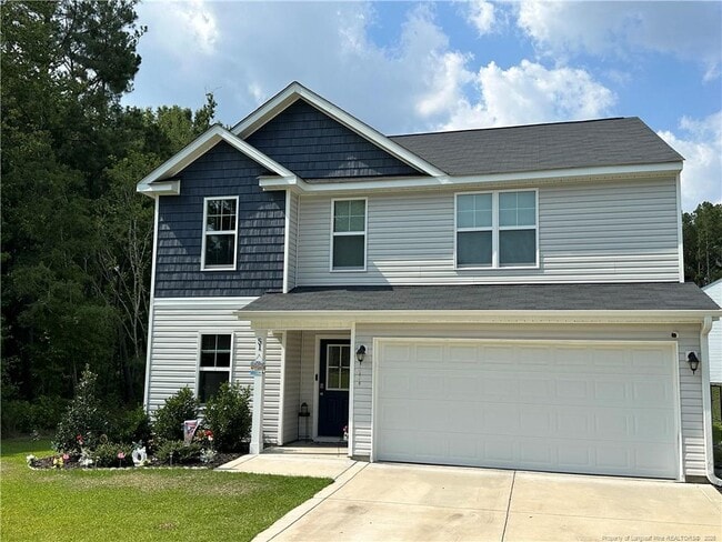 Building Photo - 51 Pomeranian St